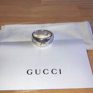 Women’s Gucci “Blind for Love” Ring